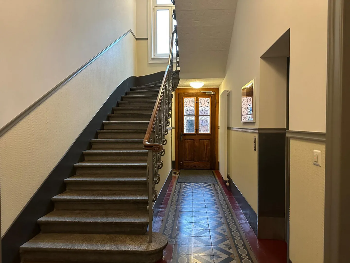 Appartement Bijou de 3,5 pièces dans la Neustadt de Lucerne - Photo 3 sur 5