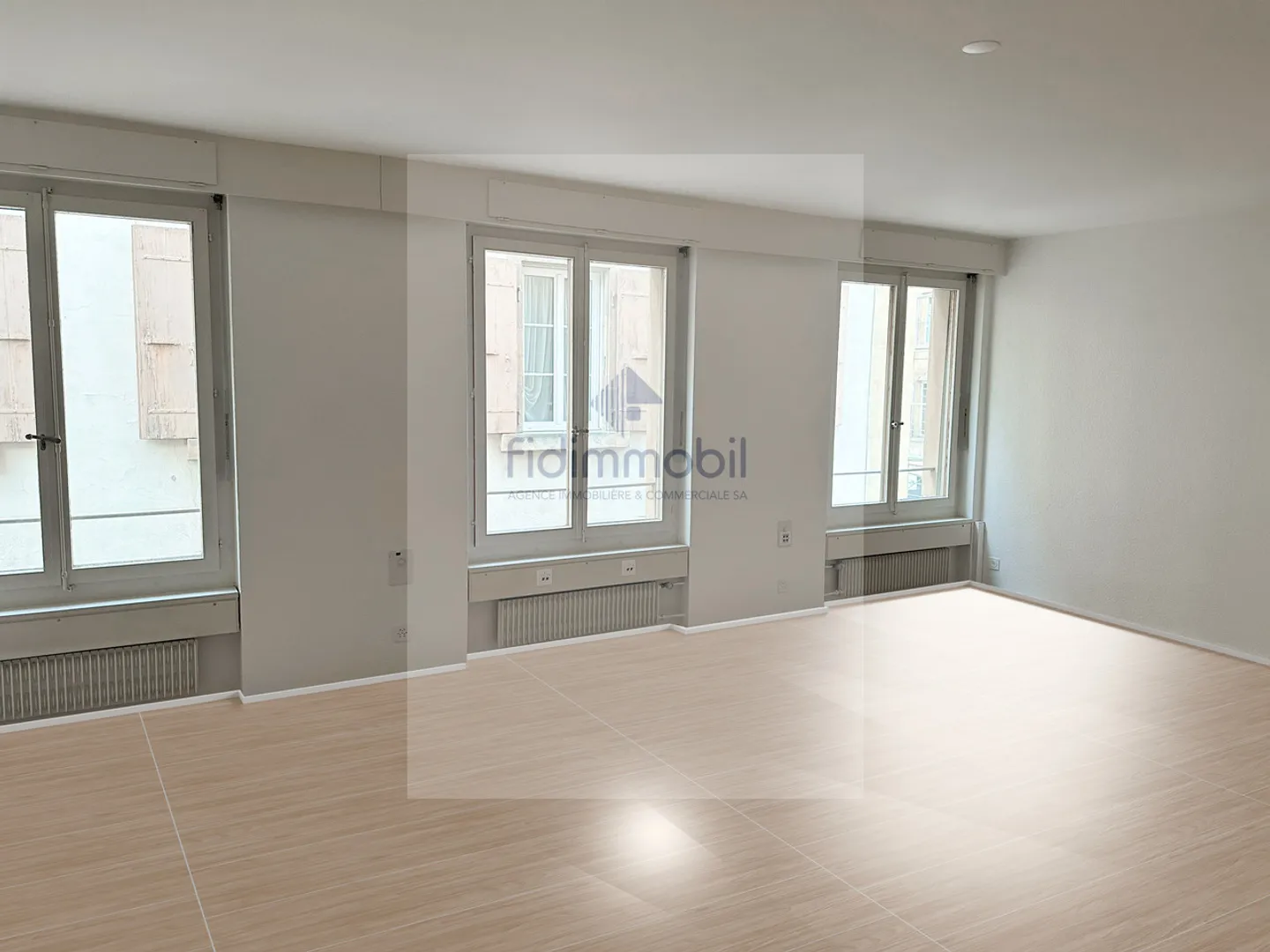 Commercial Space in City - Photo 7 of 13