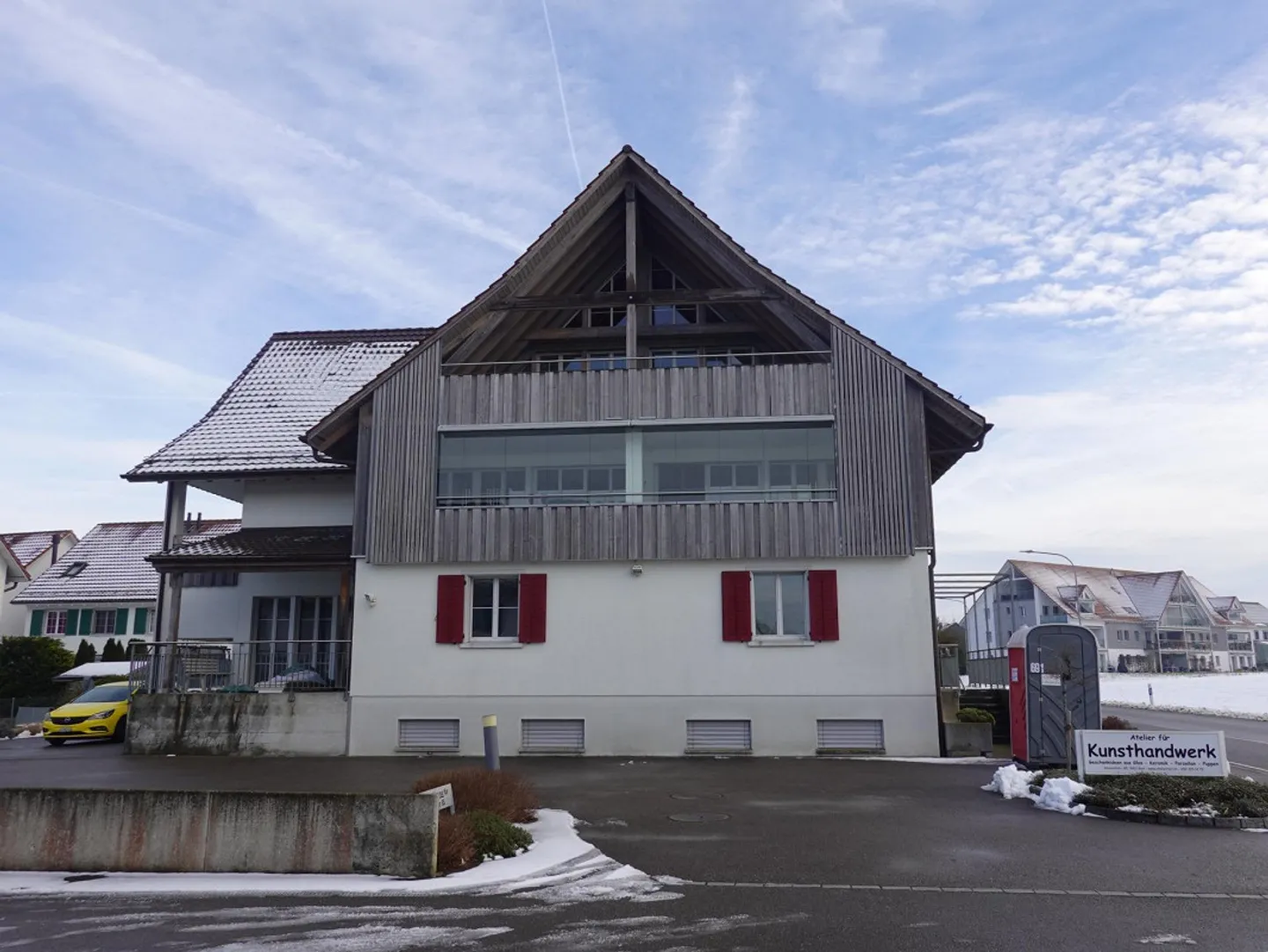 Neubau - 5.5-Zimmer-Dachwohnung mit grosser Galerie und zwei Balkonen - Foto 1 di 6