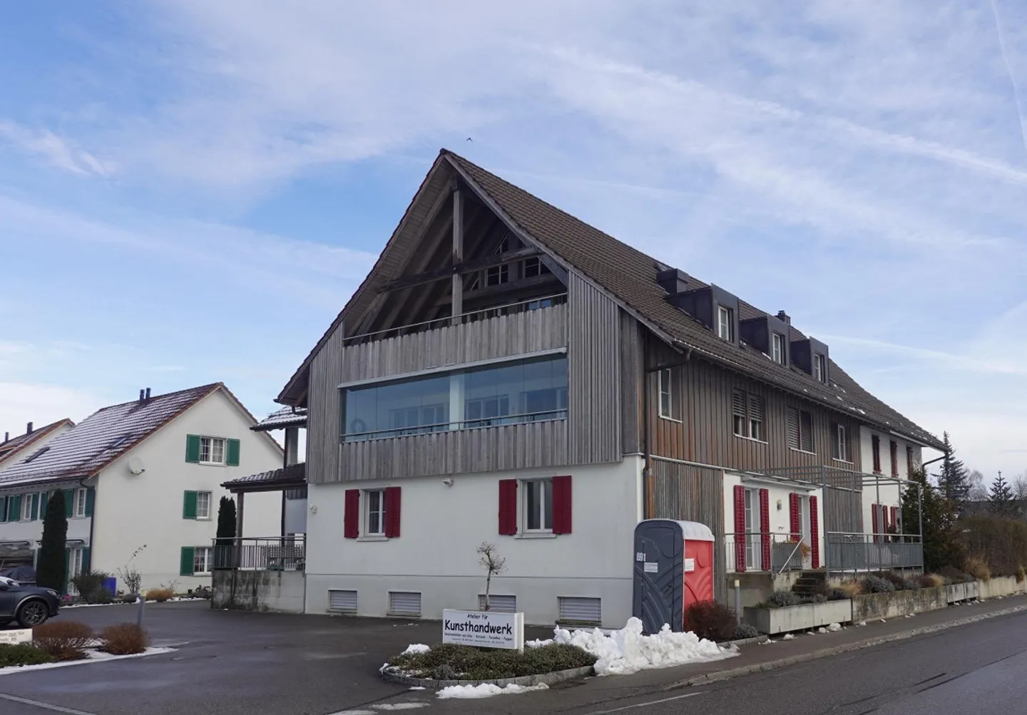 Neubau - 5.5-Zimmer-Dachwohnung mit grosser Galerie und zwei Balkonen - Foto 2 di 6