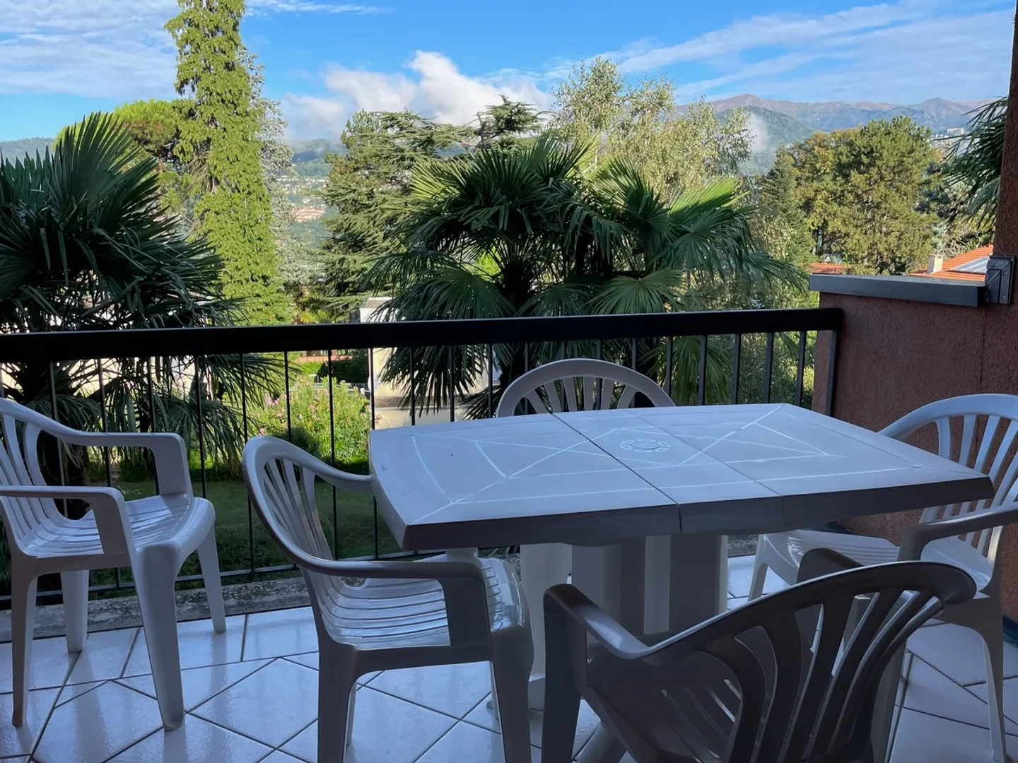 PENTHOUSE IN THE GREEN (possible secondary residence) - Photo 4 of 12