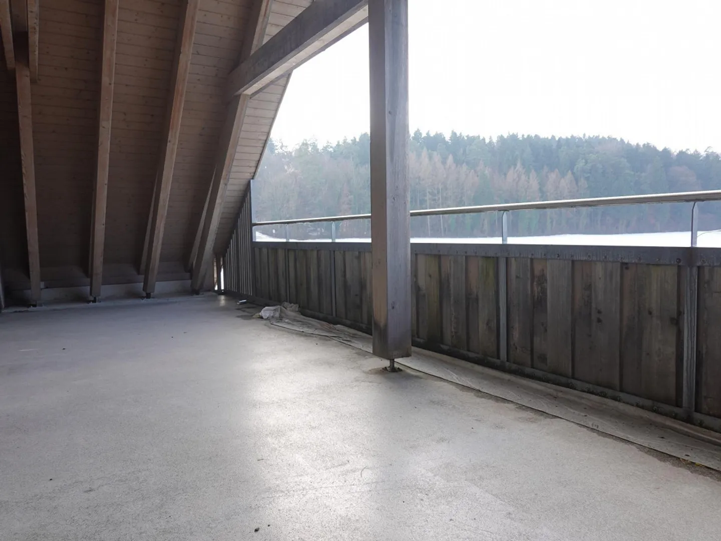 Neubau - 5.5-Zimmer-Dachwohnung mit grosser Galerie und zwei Balkonen - Foto 6 di 6