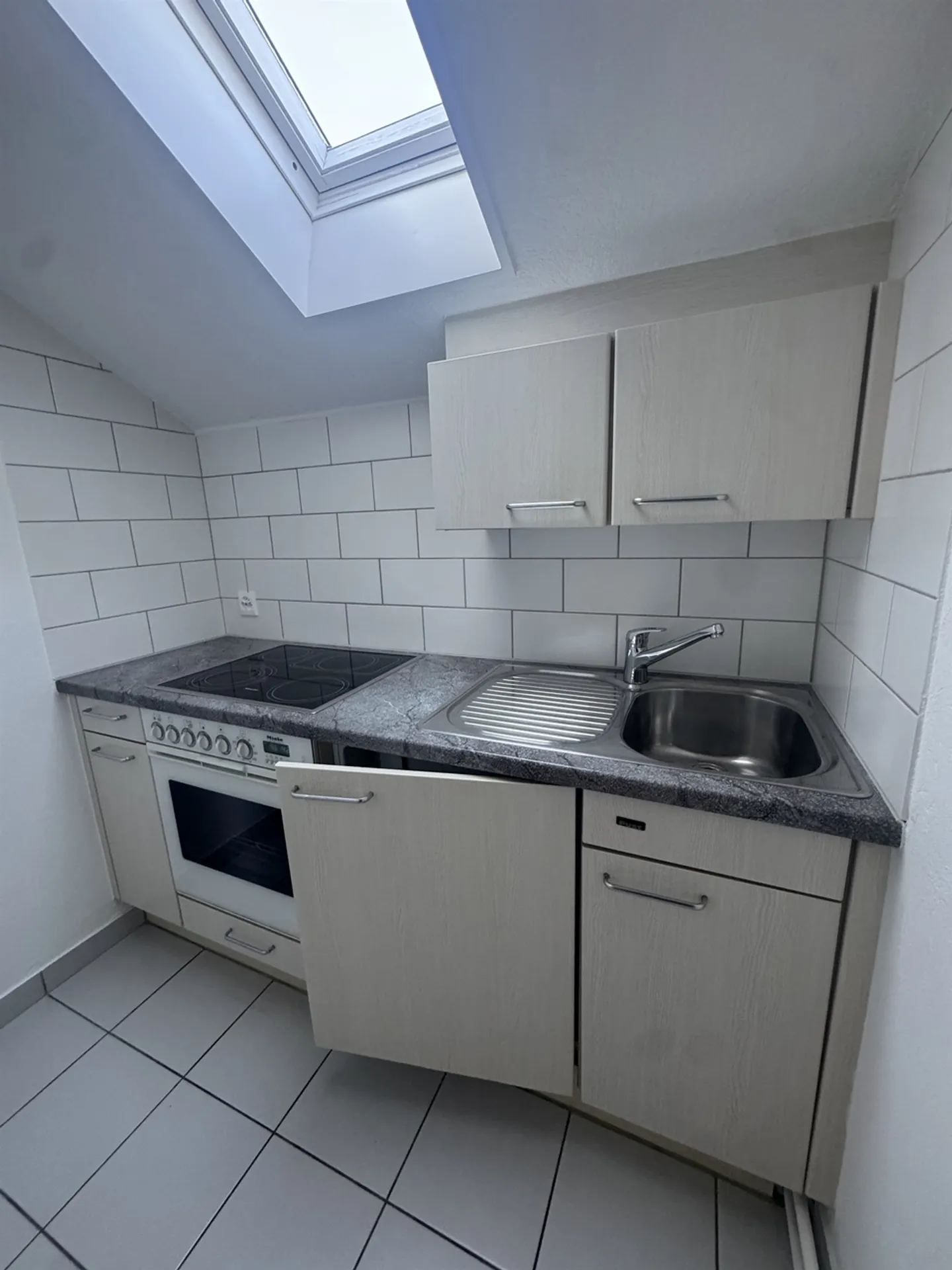 Appartement simple confortable ! - Photo 2 sur 5