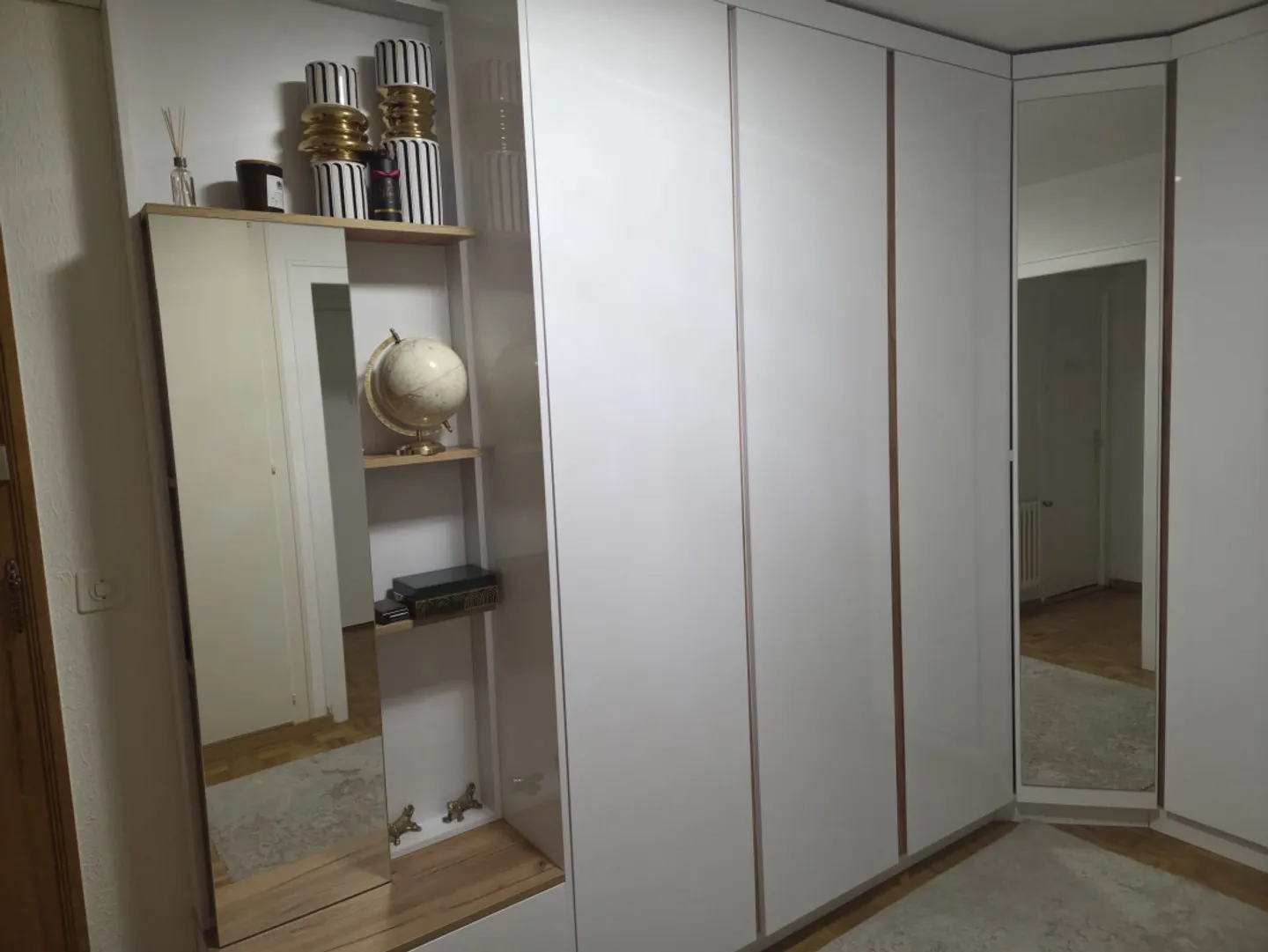 Bright 4-Room Apartment in Perly - Photo 11 of 12