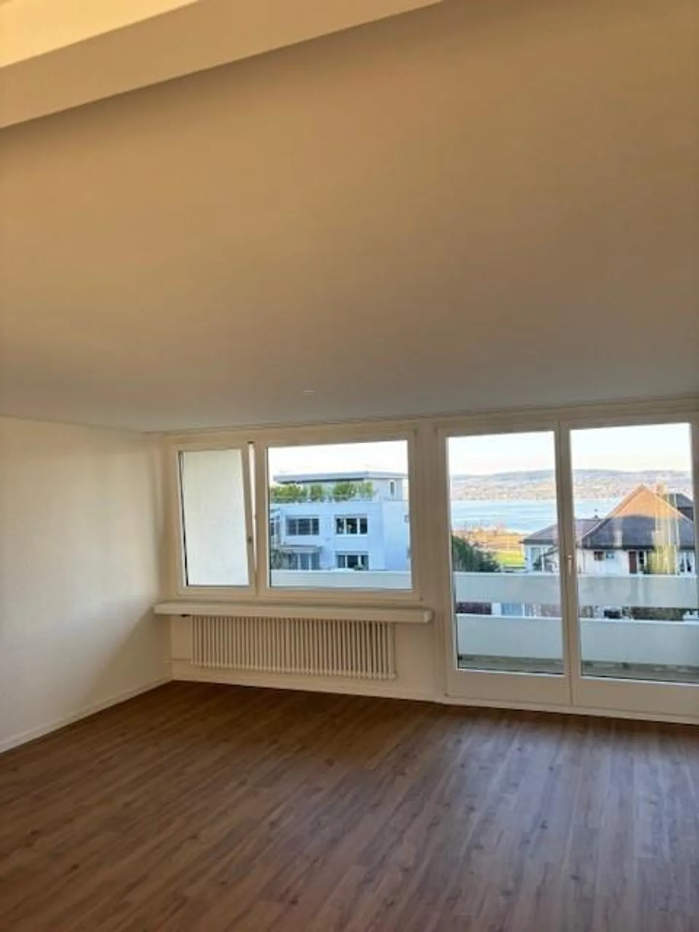 3.5-Zimmerwohnung mit Seeblick - Foto 2 von 7