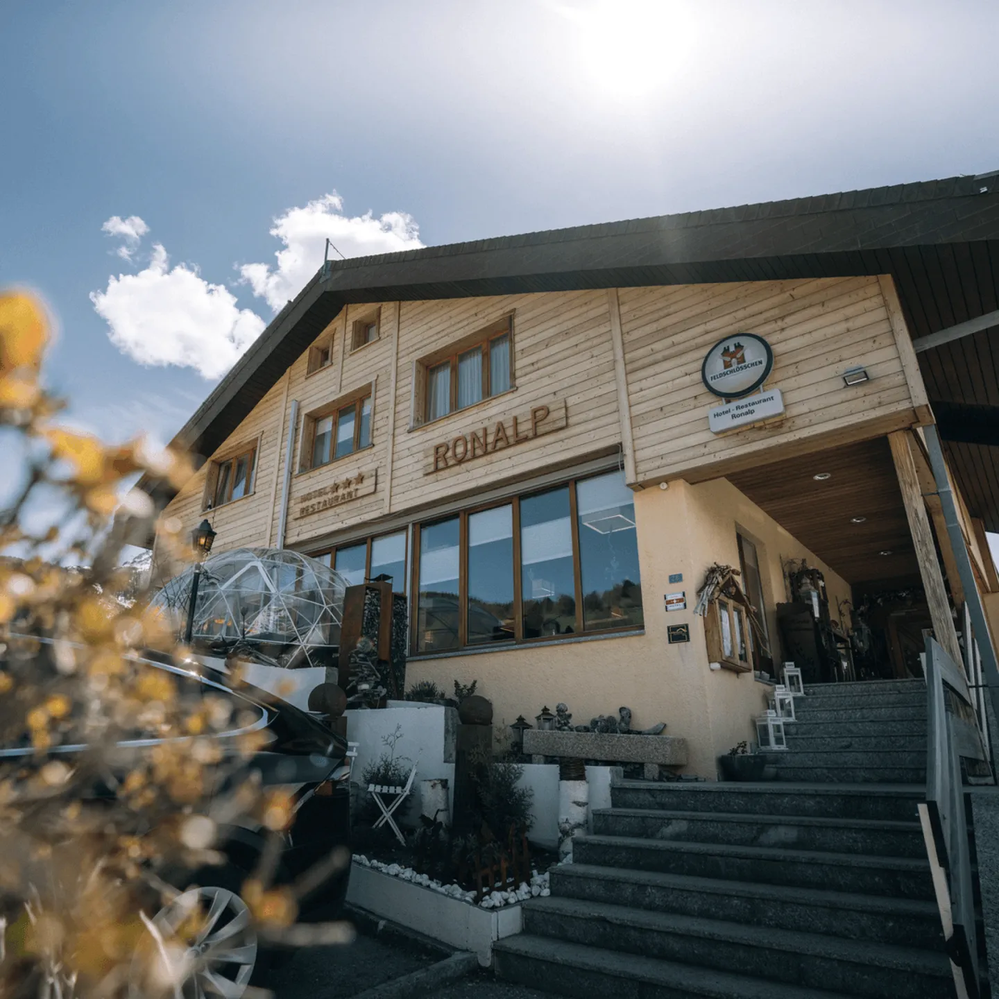 First-class hotel-restaurant RONALP in Bürchen in a top location - Photo 2 of 12