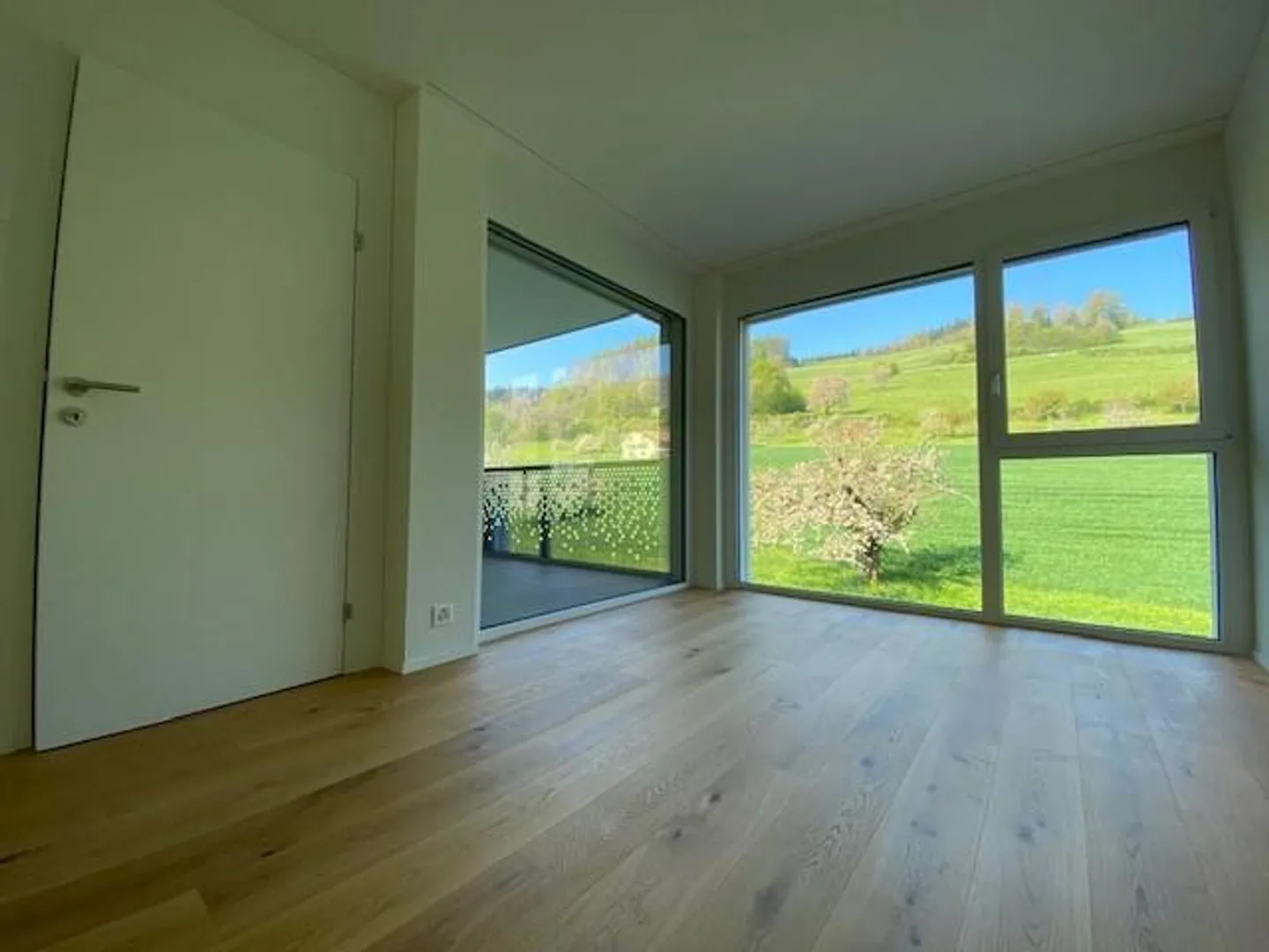 Appartamento moderno e accogliente con 3½ stanze nel verde - Foto 2 di 7