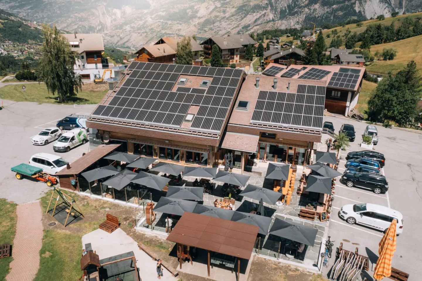 First-class hotel-restaurant RONALP in Bürchen in a top location - Photo 9 of 12