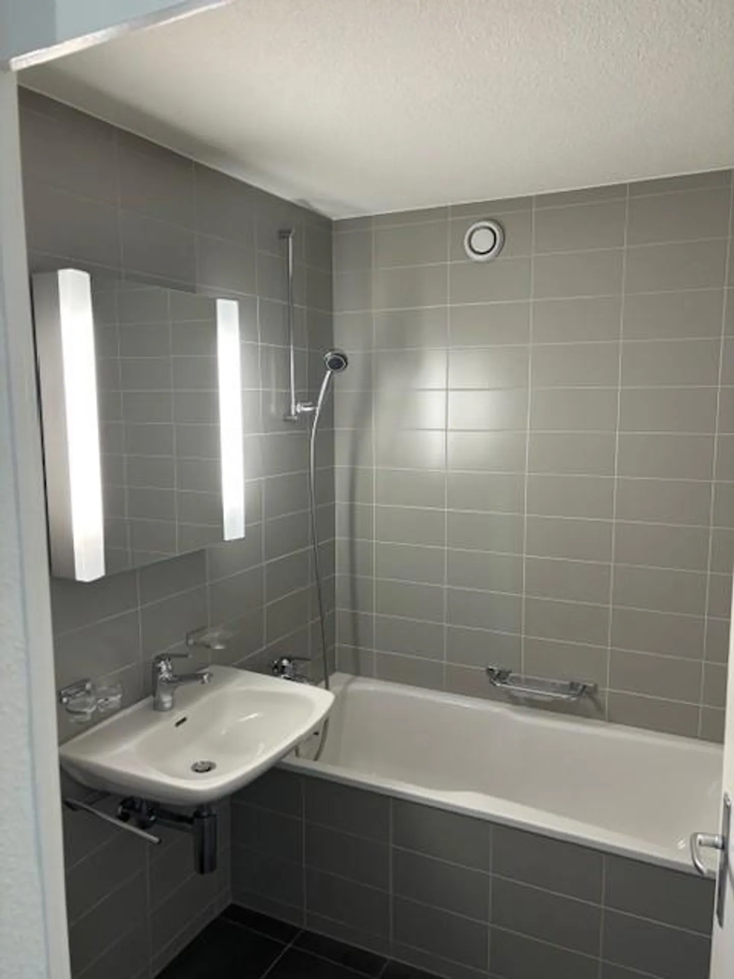 3.5-Zimmerwohnung mit Seeblick - Foto 5 von 7