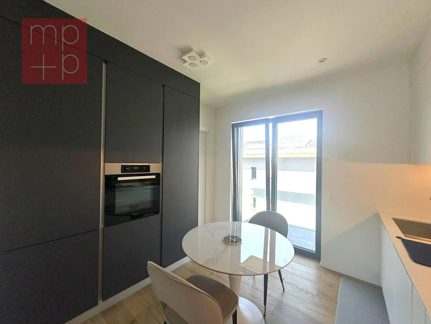 Modernes Appartement in Massagno - Foto 5 von 8