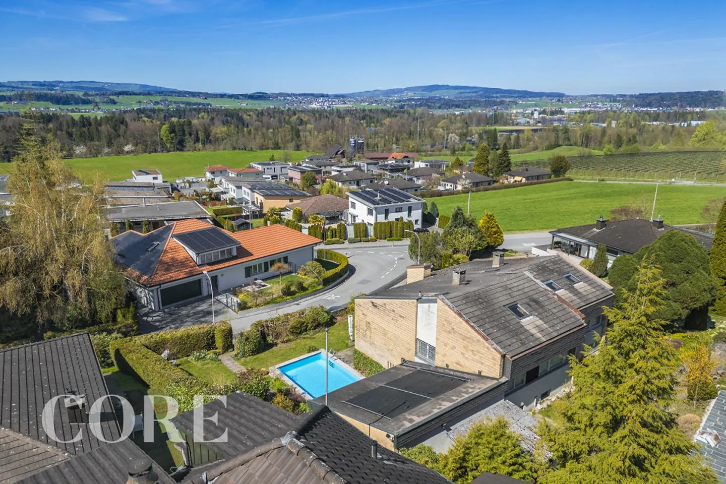 Familienhaus mit Pool und Aussicht - Foto 3 von 13