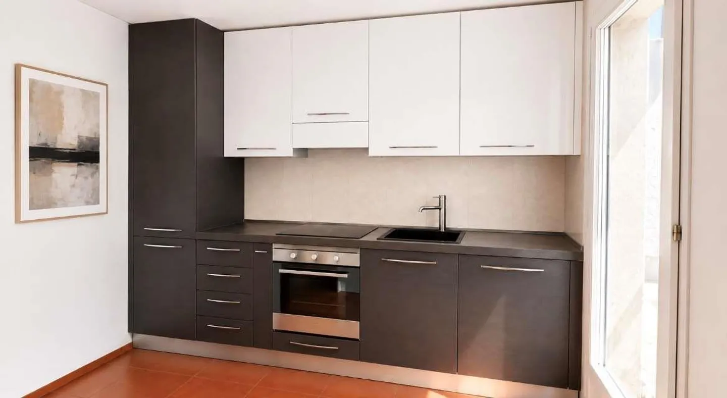 Wohnung mit schöner Terrasse in der Nähe von Dienstleistungen - Foto 4 von 6