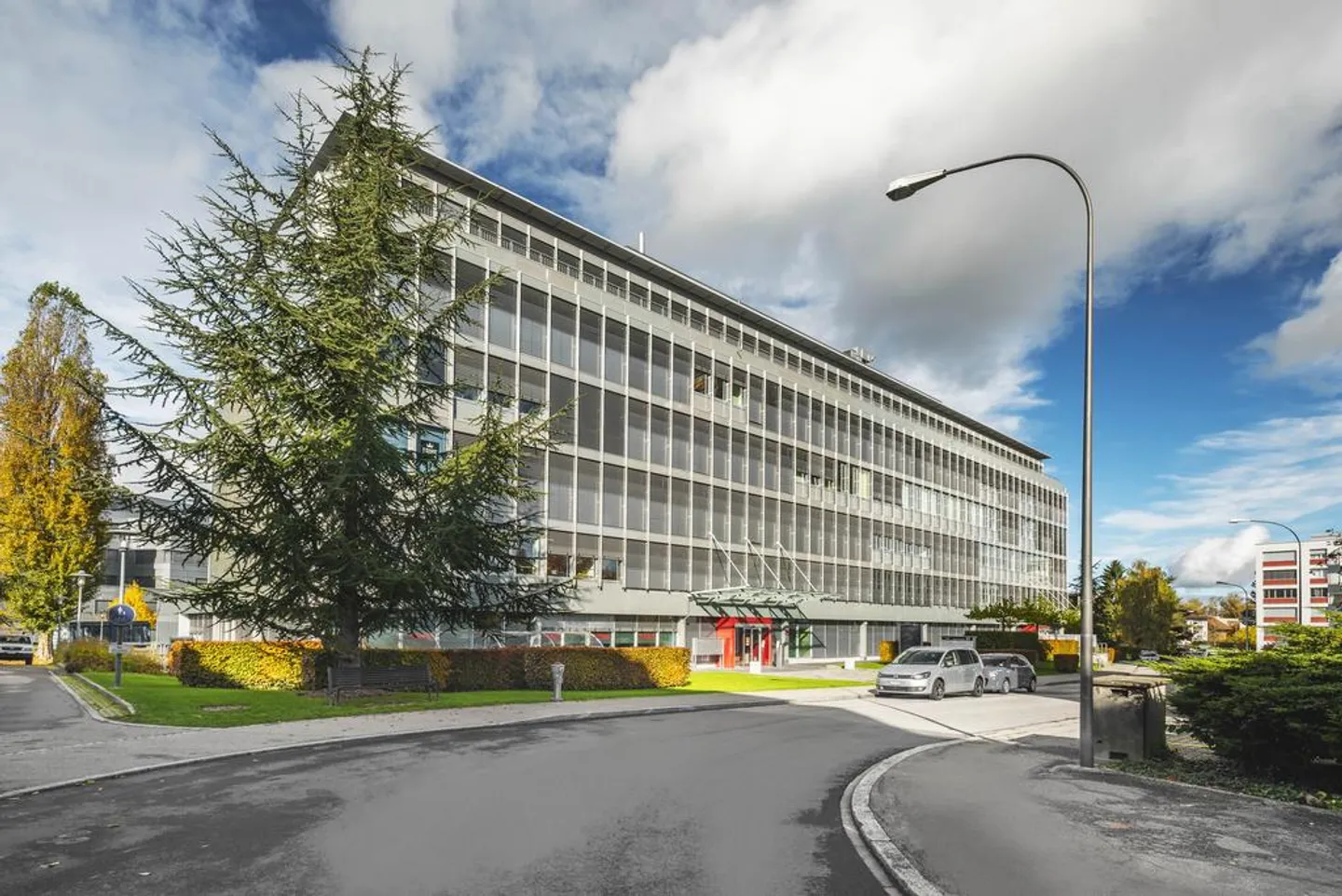 Your new office in the Carba area in Liebefeld - Photo 1 of 8