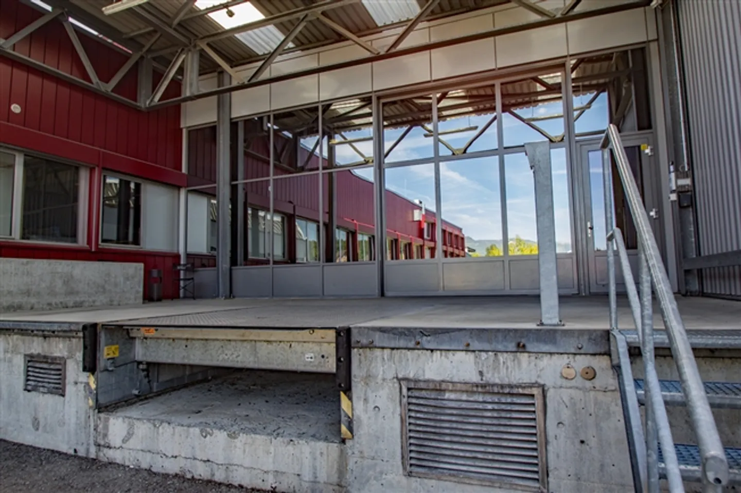 Tanto spazio, risolto in modo intelligente - 635 m² di spazio commerciale - Foto 2 di 5