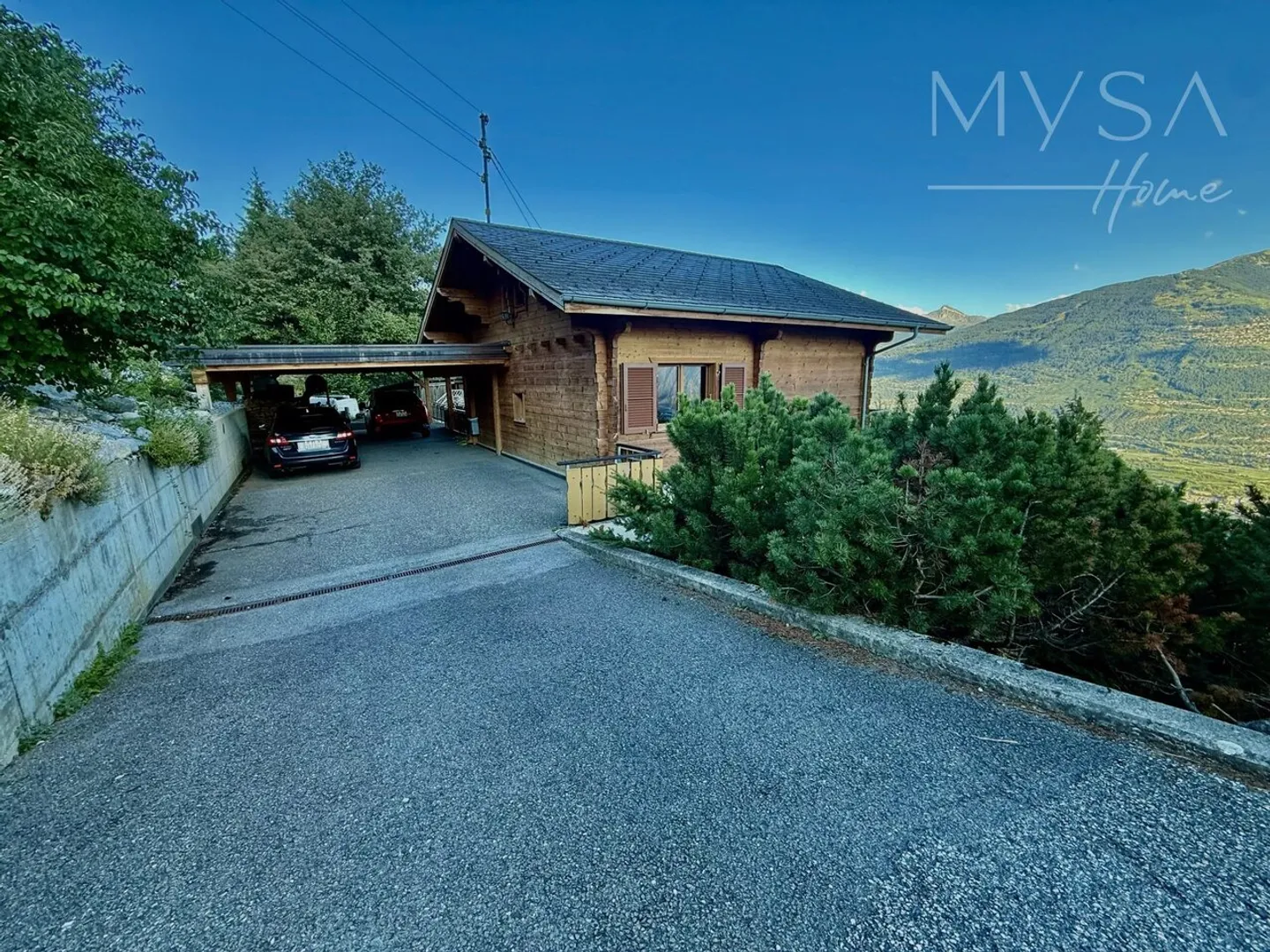 Chalet avec vue panoramique à 180° - Photo 2 sur 11
