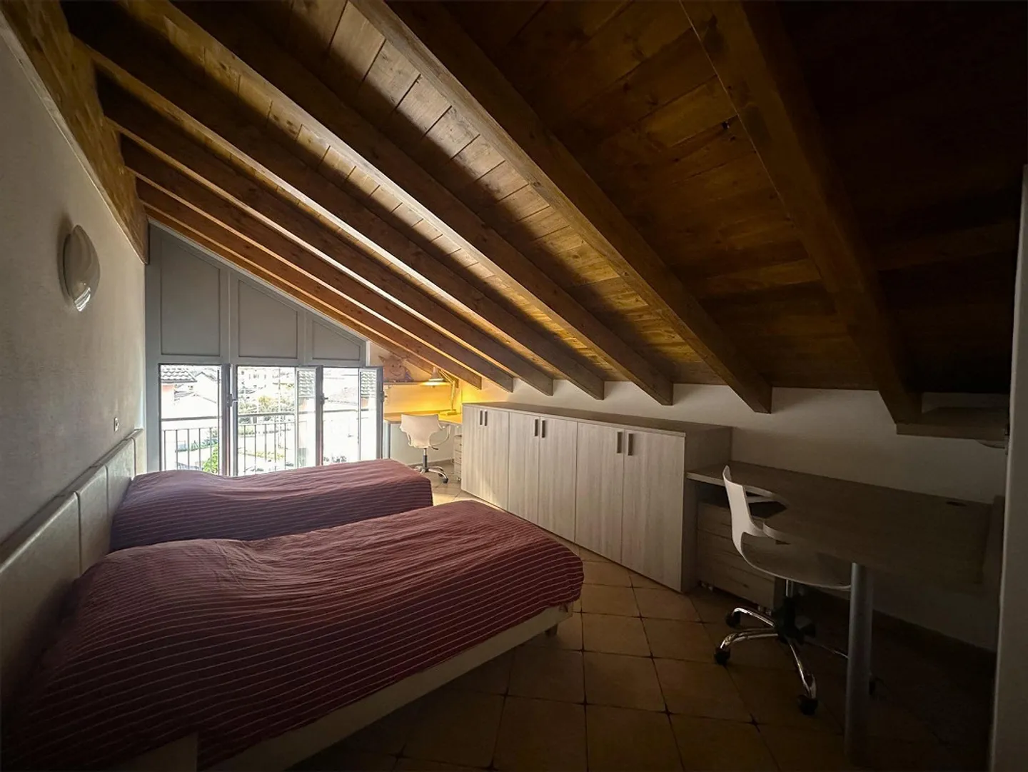 À LOUER : MAISON CHARMANTE AVEC PARTIE DE JARDIN - Photo 12 sur 13