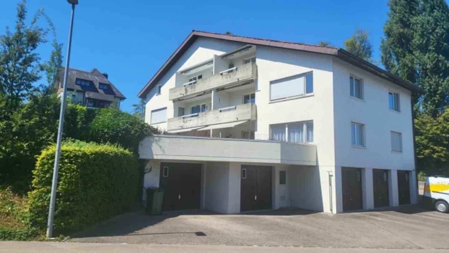 Appartement sous les combles de 4 pièces bien entretenu - Photo 10 sur 10