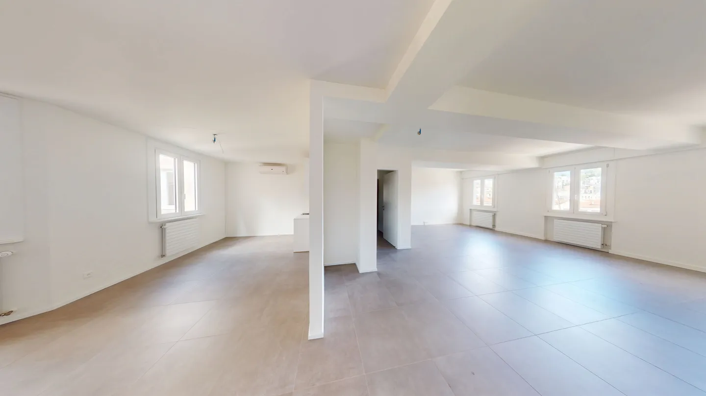 Modern Commercial Space in Lugano - Photo 1 of 2