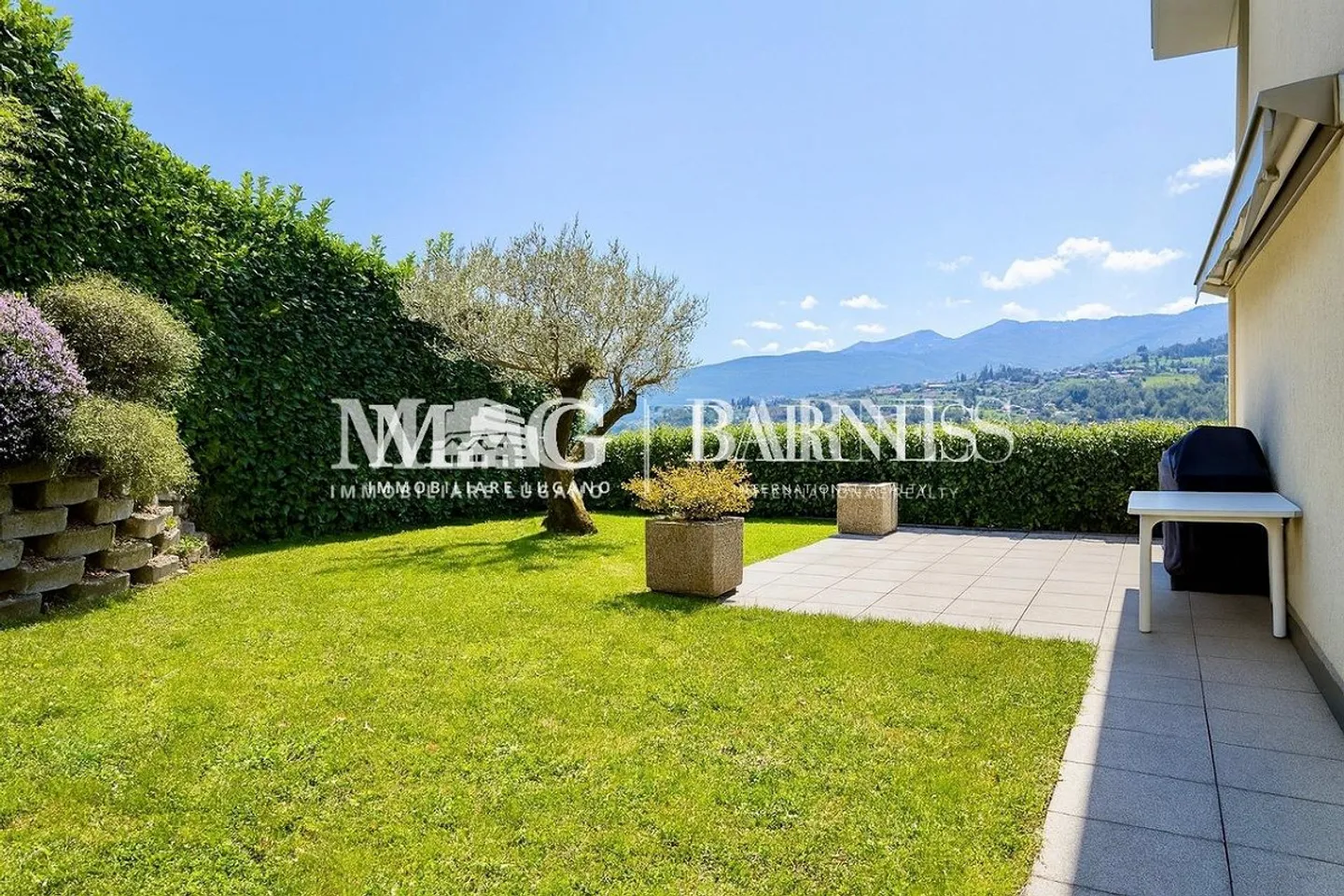 Lugano: 5.5-Zimmer-Wohnung mit privatem Garten und Terrasse - Foto 5 von 14