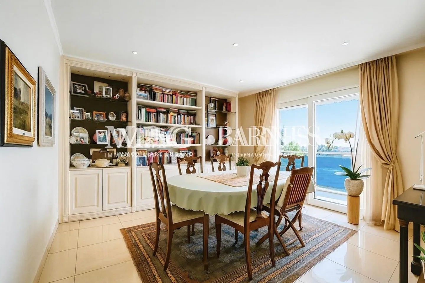 Lugano: 5.5-Zimmer-Wohnung mit privatem Garten und Terrasse - Foto 10 von 14