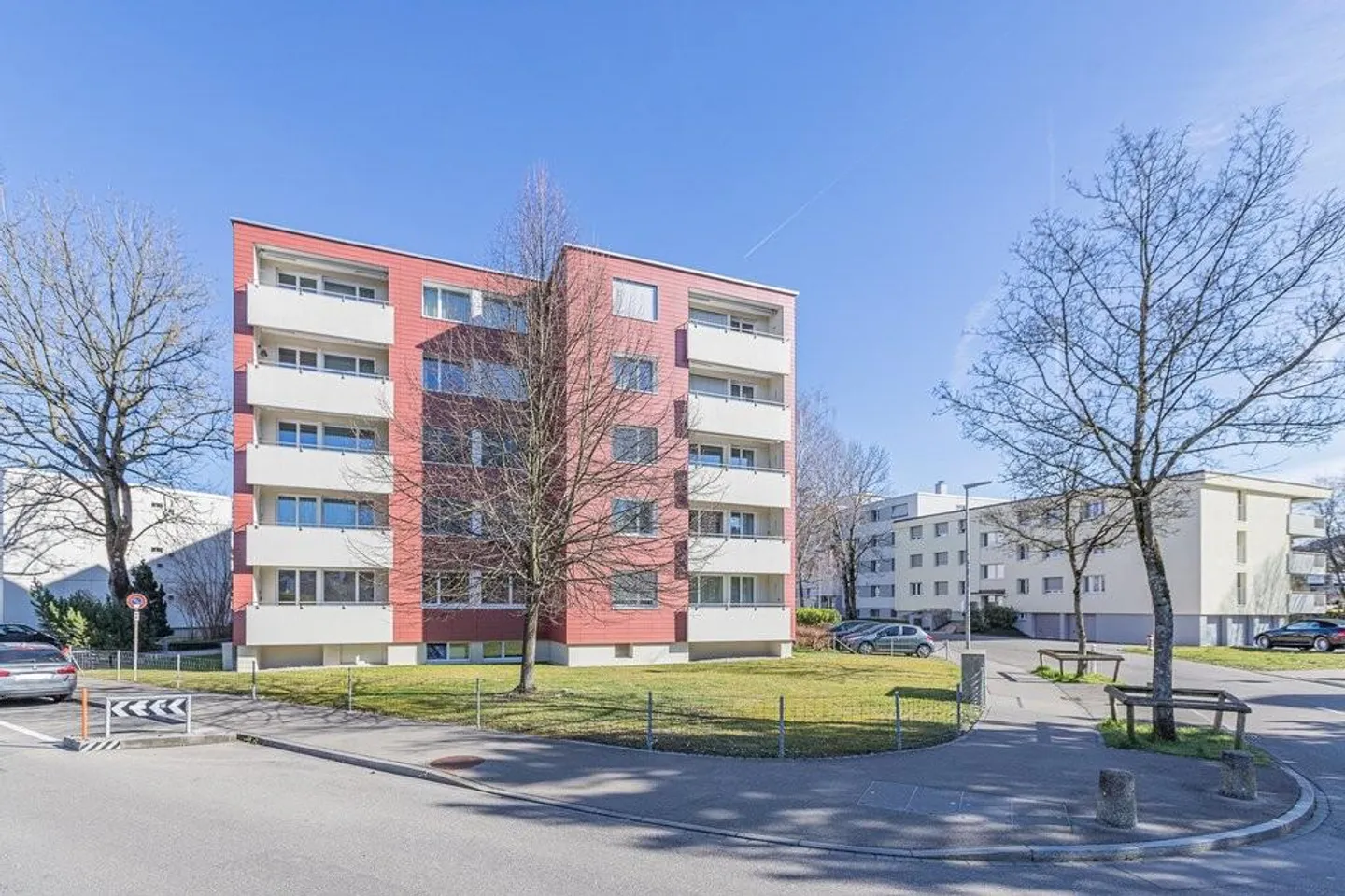 Appartamento 3.0 stanze in una posizione tranquilla e soleggiata nel verde in affitto - Foto 1 di 6