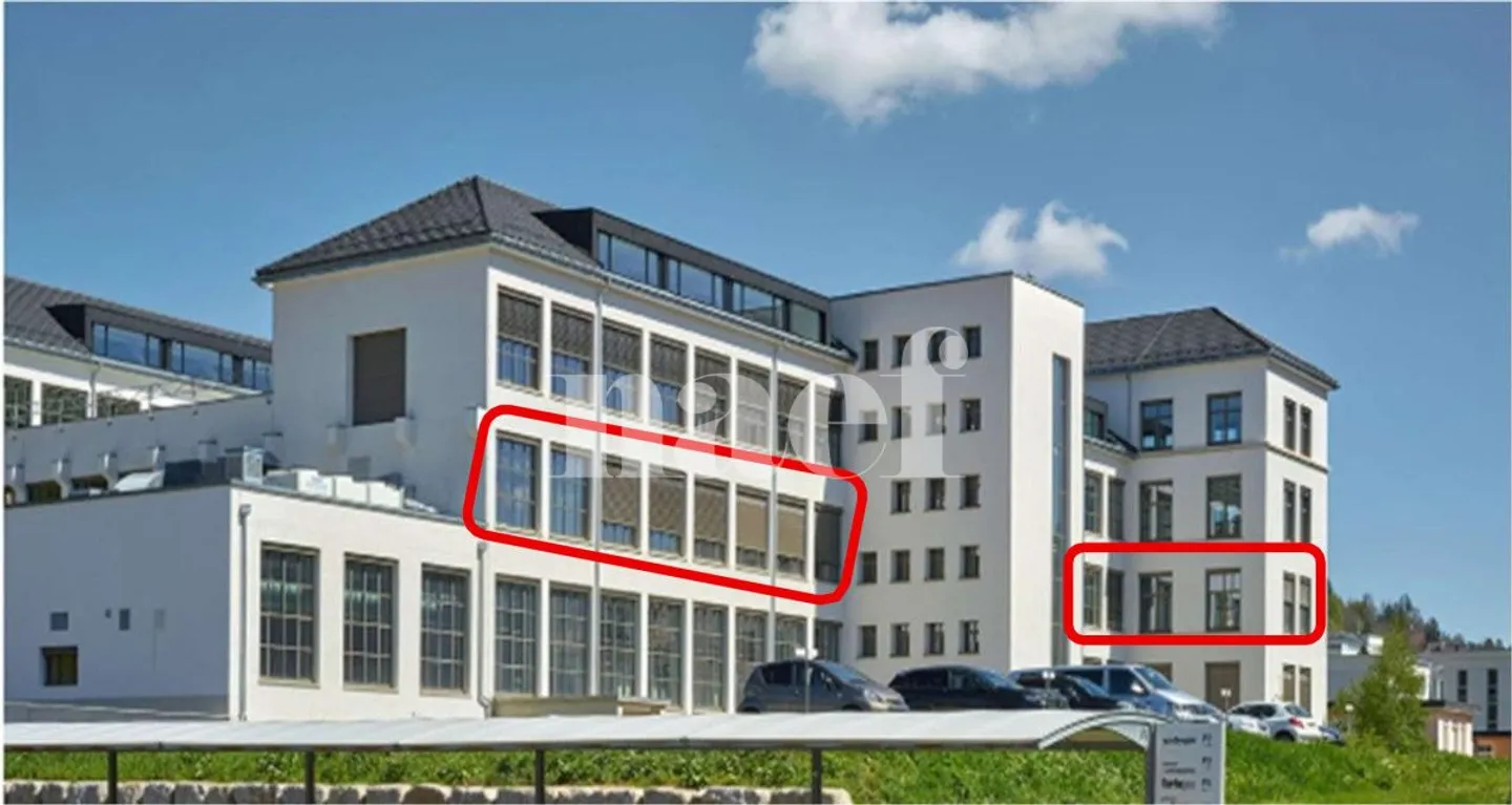 Spazio industriale con camere bianche certificate - Foto 1 di 4