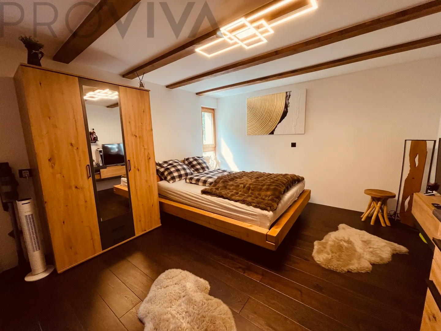«Stilvoll mit hochwertigen Materialien renoviert - ein ländliches Bijou» - Foto 5 von 9