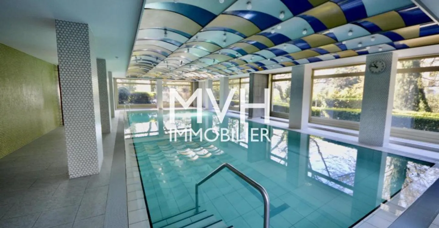 Luxuswohnung mit Pool - Foto 1 von 9