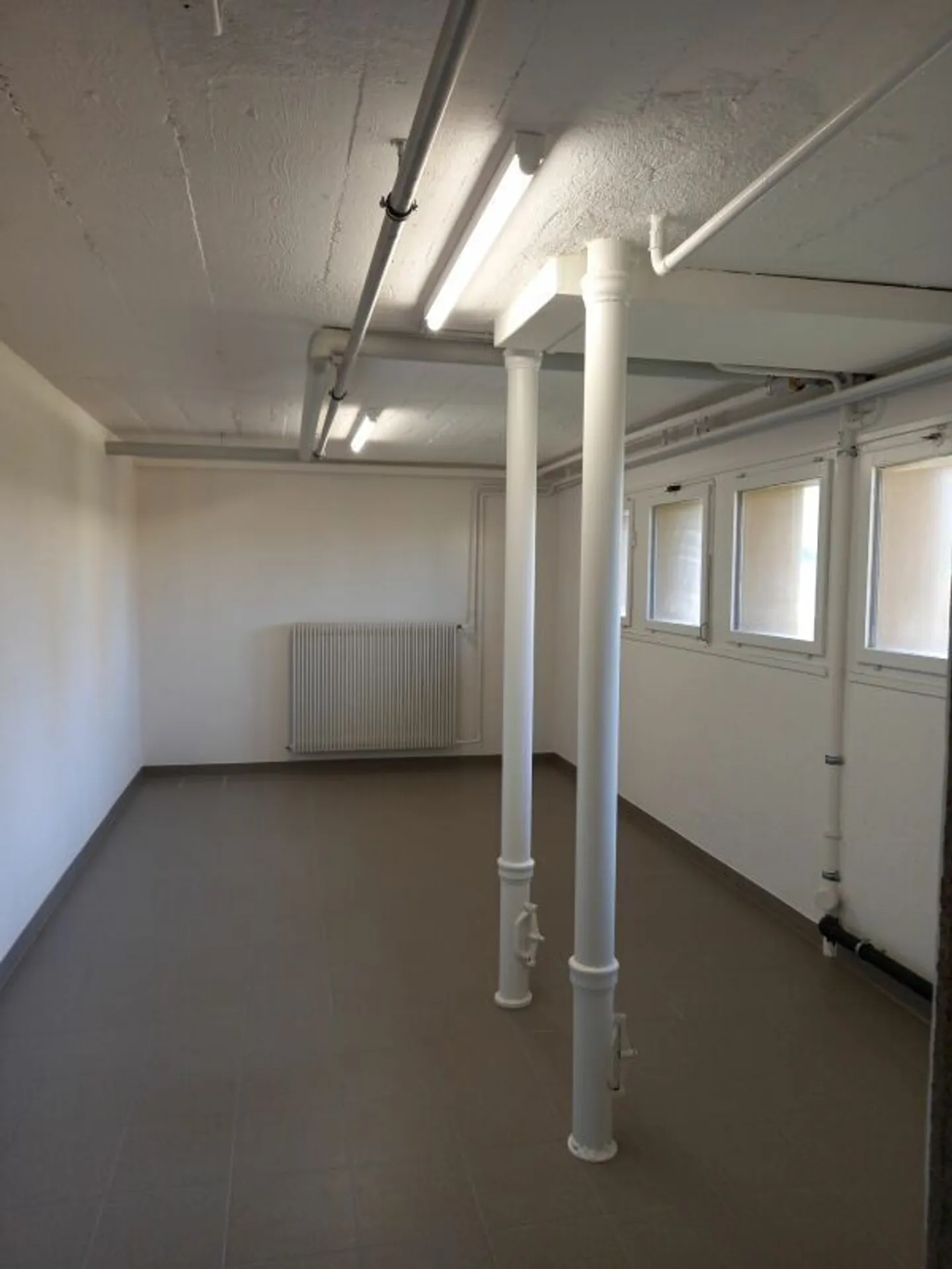 Einkaufszentrum mieten - Foto 2 von 3