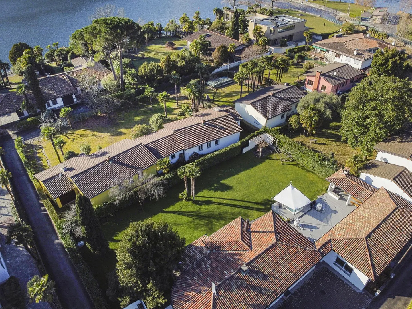 Maroggia: Prime Investment Opportunity | 140m² auf einer Ebene | Pool & 8 Parkplätze - Foto 1 von 1