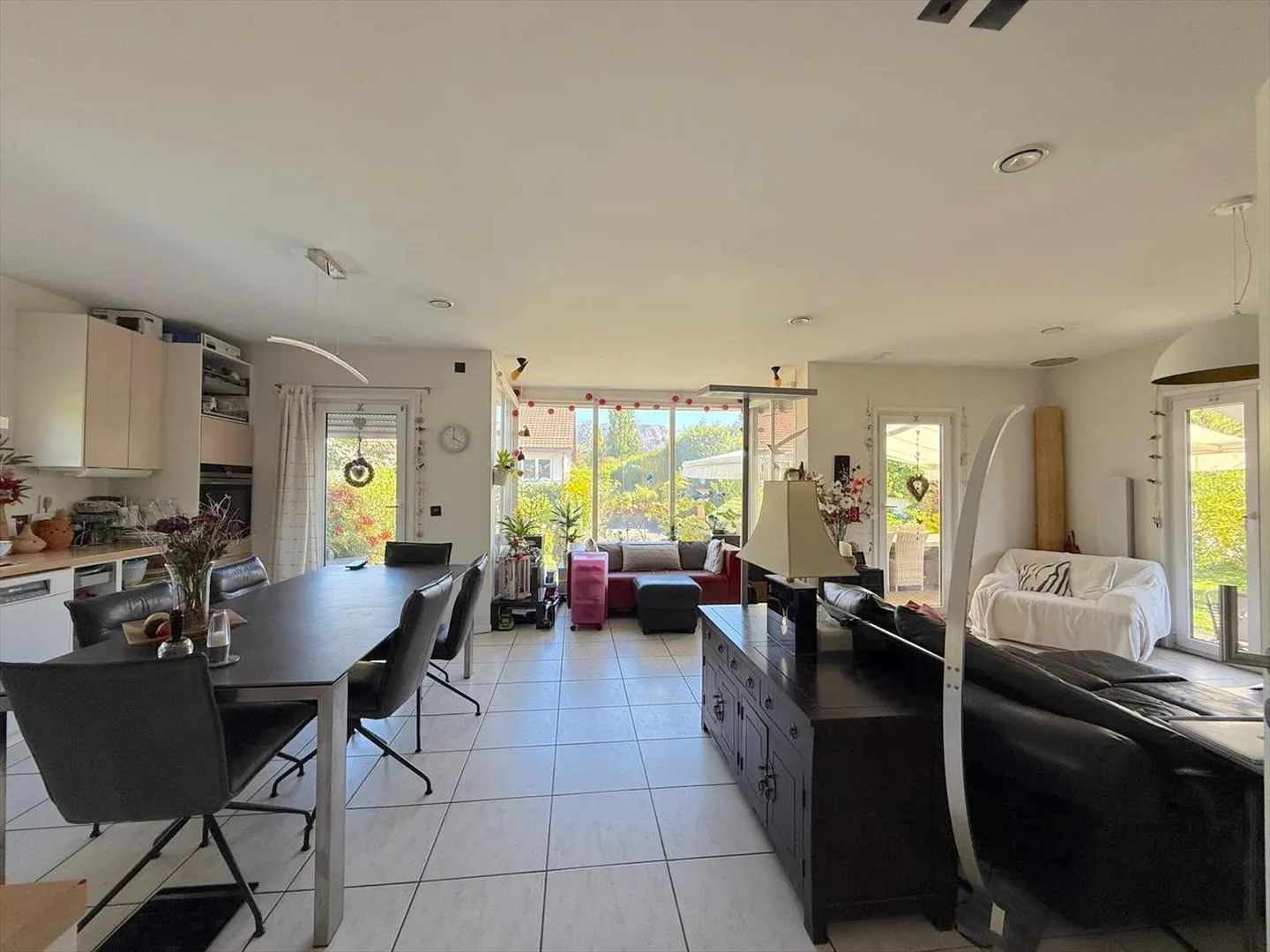 8-Zimmer-Haus - Foto 3 von 13