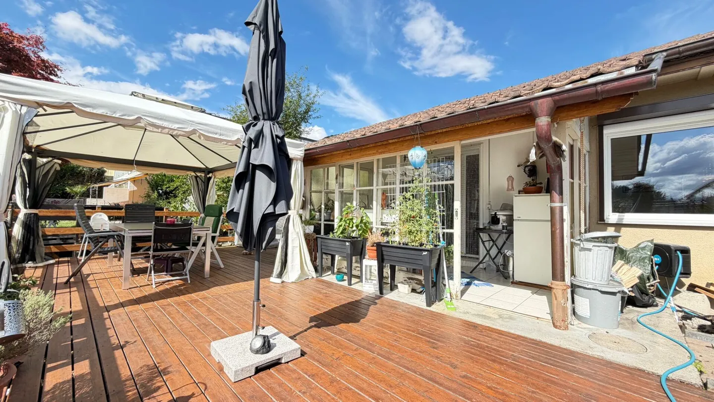 Detached single-family house with large terrace in Frenkendorf - Photo 3 of 16
