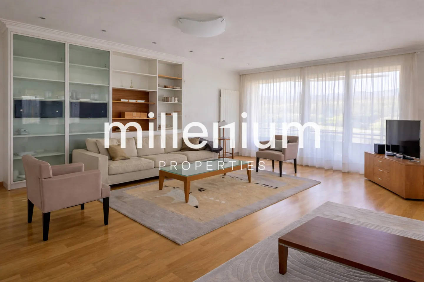 Appartement de Luxe avec Vues - Photo 2 sur 8