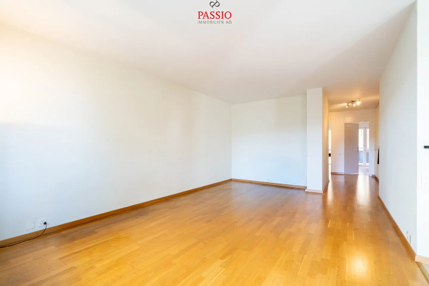 Charmante appartement 3,5 pièces avec 2 balcons et vue sur la verdure - Photo 5 sur 23