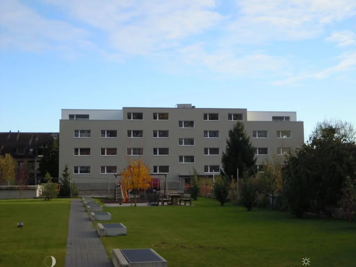 Appartamento moderno con 3 camere - Foto 1 di 9