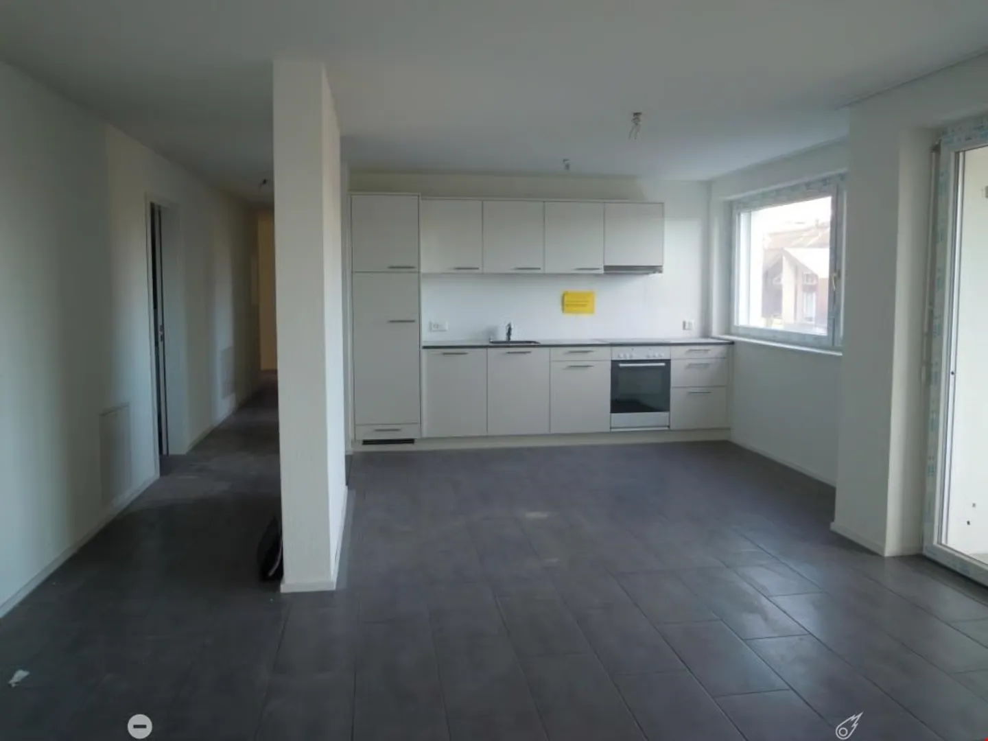 Appartamento moderno con 3 camere - Foto 4 di 9