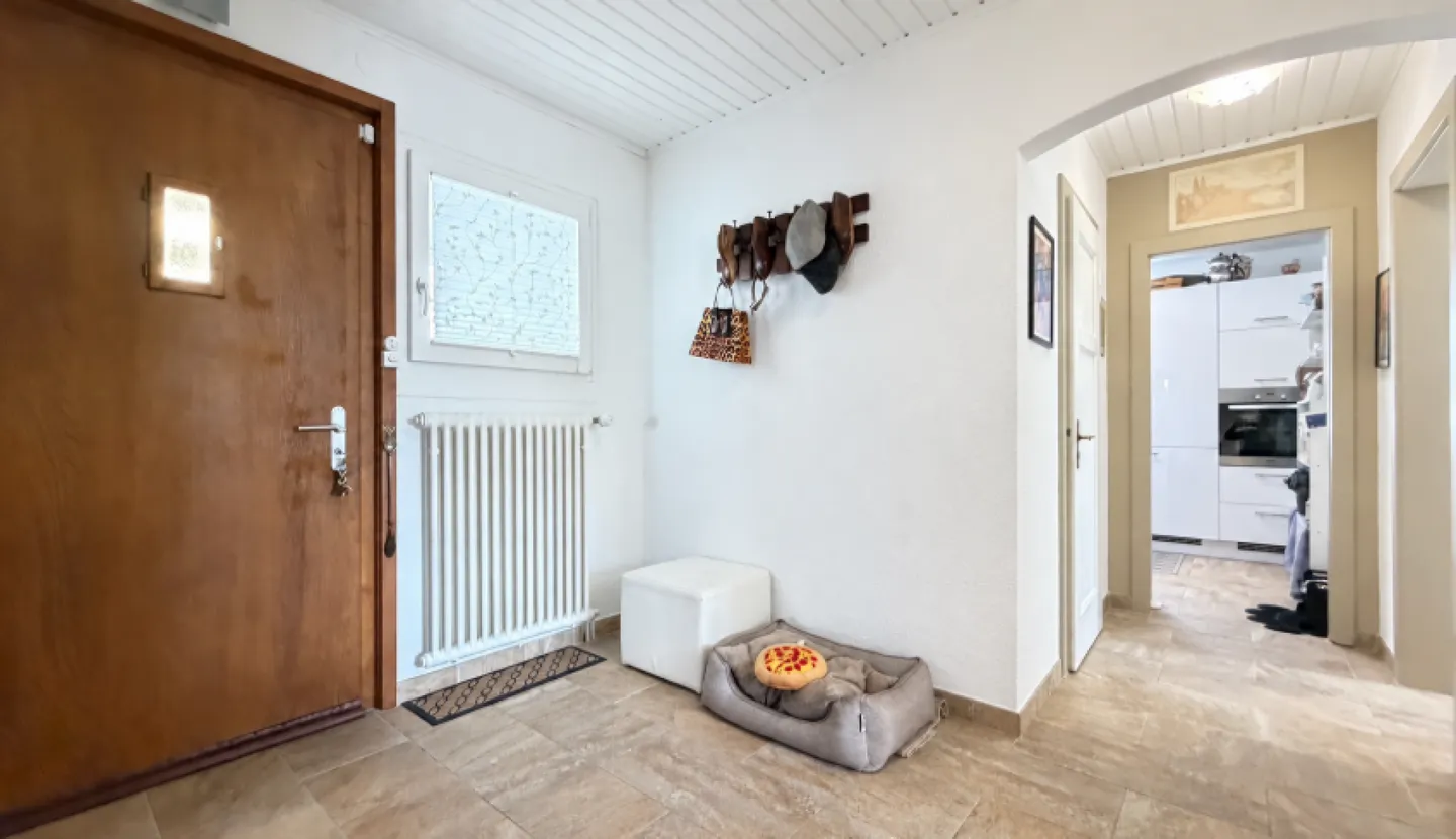 Detached single-family house with large terrace in Frenkendorf - Photo 14 of 16