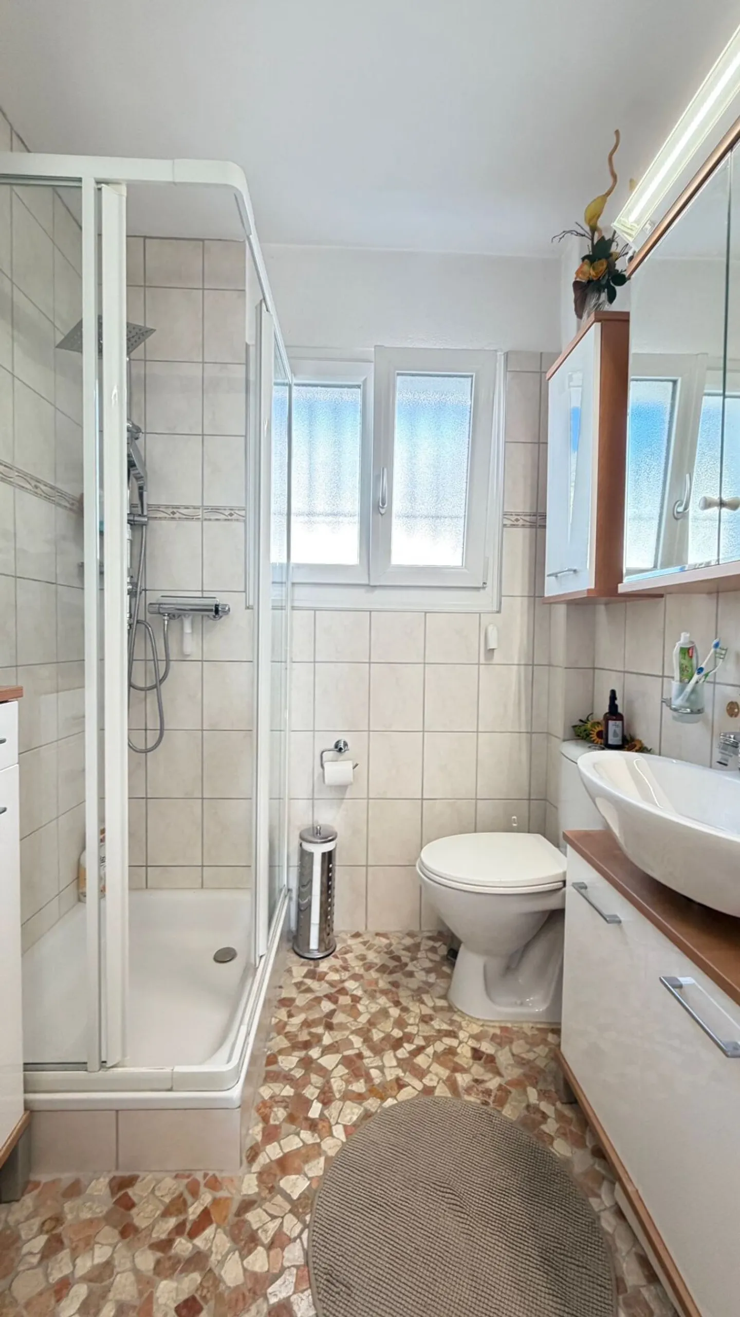 Detached single-family house with large terrace in Frenkendorf - Photo 11 of 16