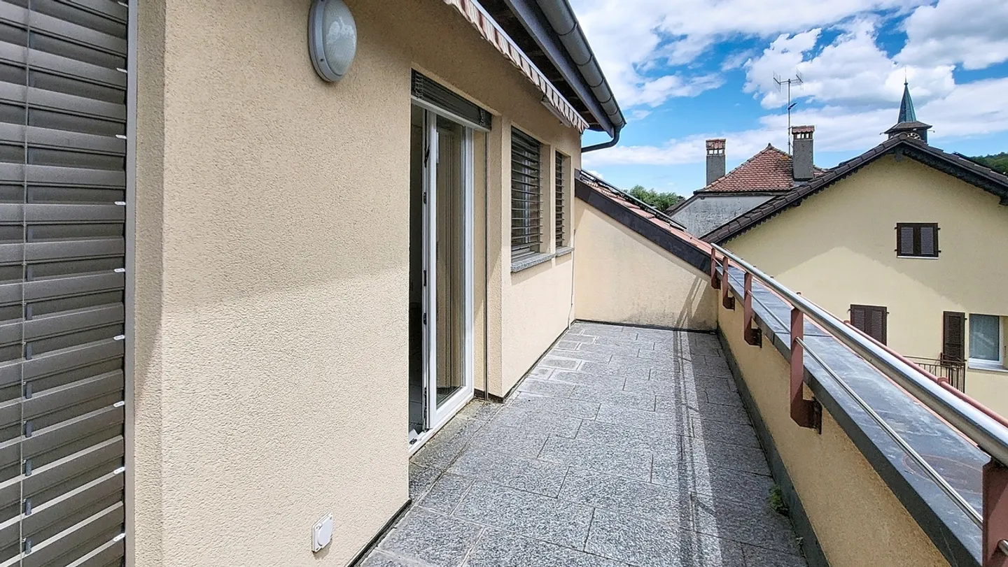 3.5-room apartment of 119 m2 with balcony in Chabrey / VD - Photo 9 of 15