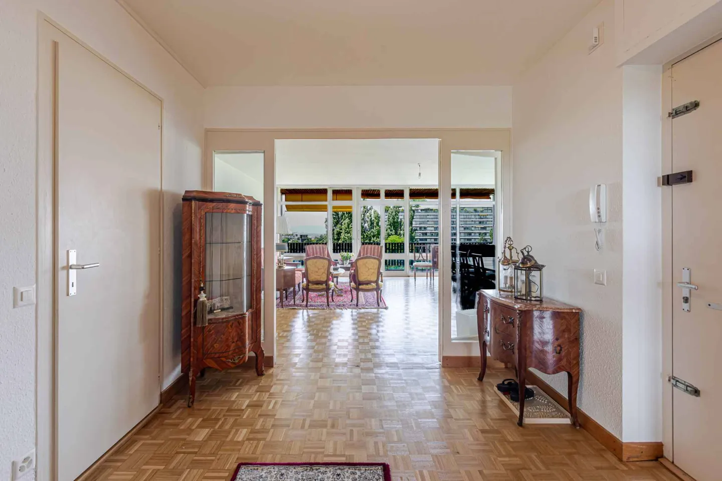 Spacious Apartment with Lake View - Photo 9 of 9