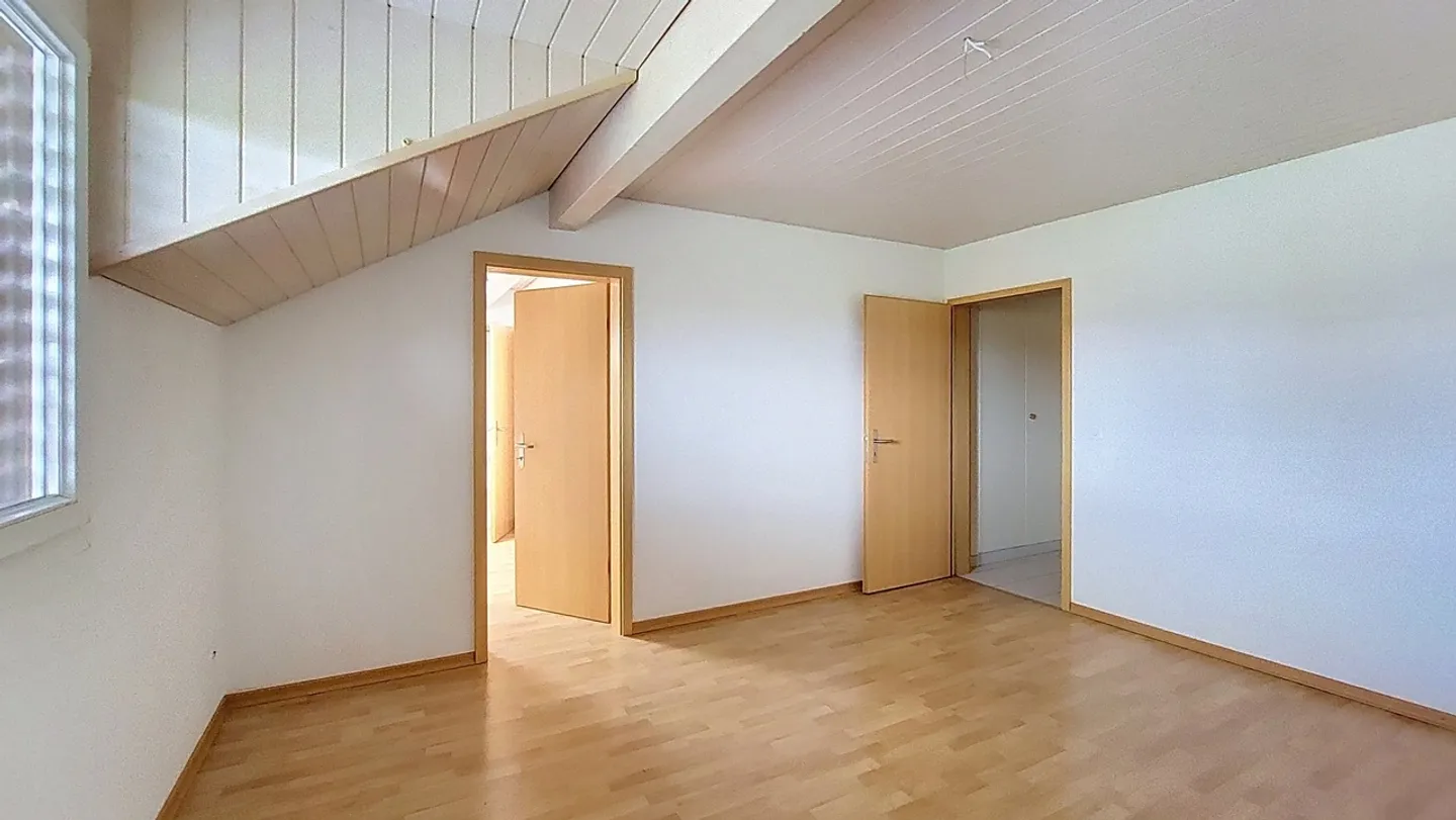 3.5-room apartment of 119 m2 with balcony in Chabrey / VD - Photo 10 of 15