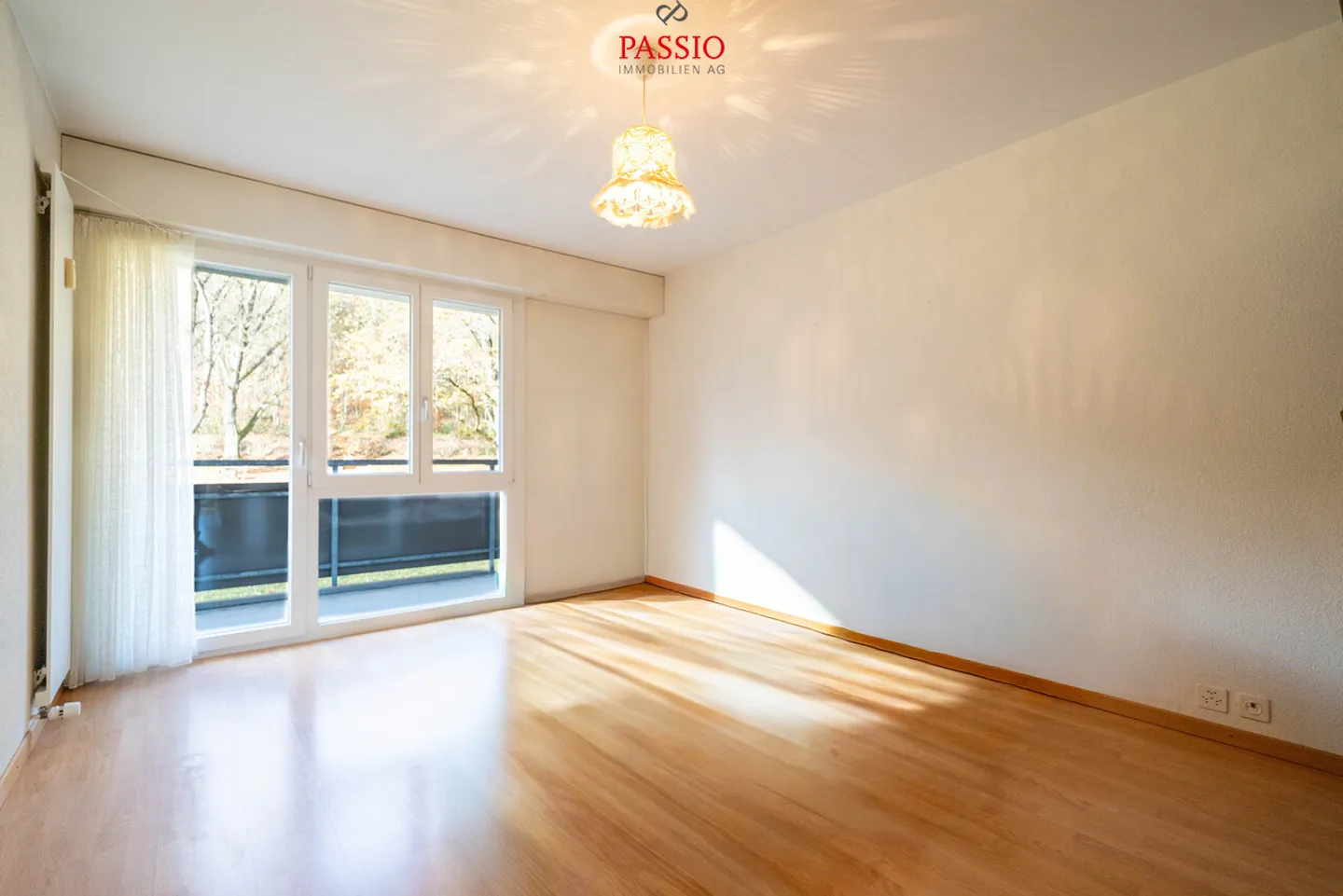 Charmante appartement 3,5 pièces avec 2 balcons et vue sur la verdure - Photo 12 sur 23