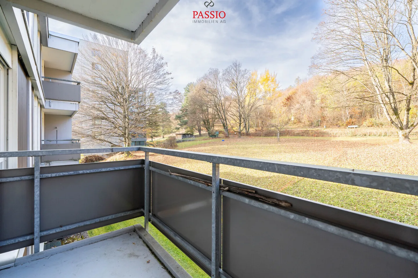 Charmante appartement 3,5 pièces avec 2 balcons et vue sur la verdure - Photo 14 sur 23