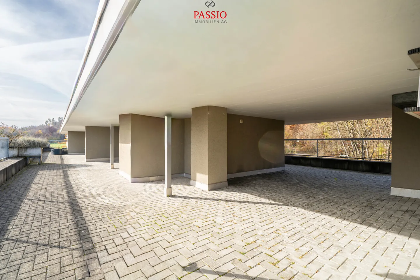 Charmante appartement 3,5 pièces avec 2 balcons et vue sur la verdure - Photo 16 sur 23