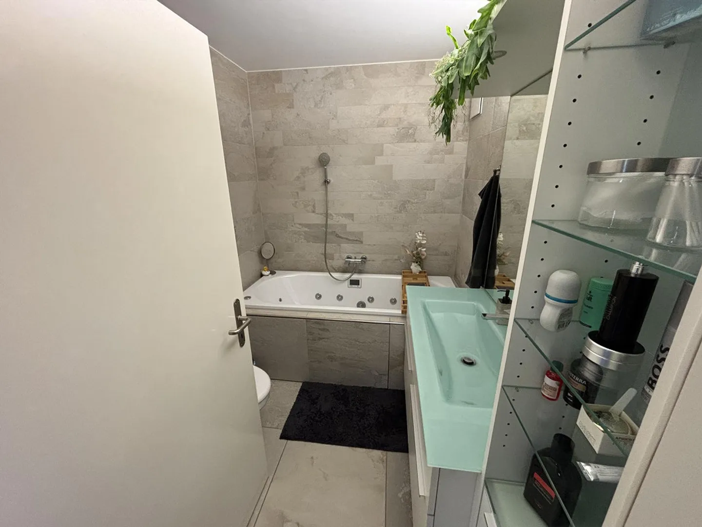 Appartement de 4,5 pièces standard de propriété - Photo 12 sur 13