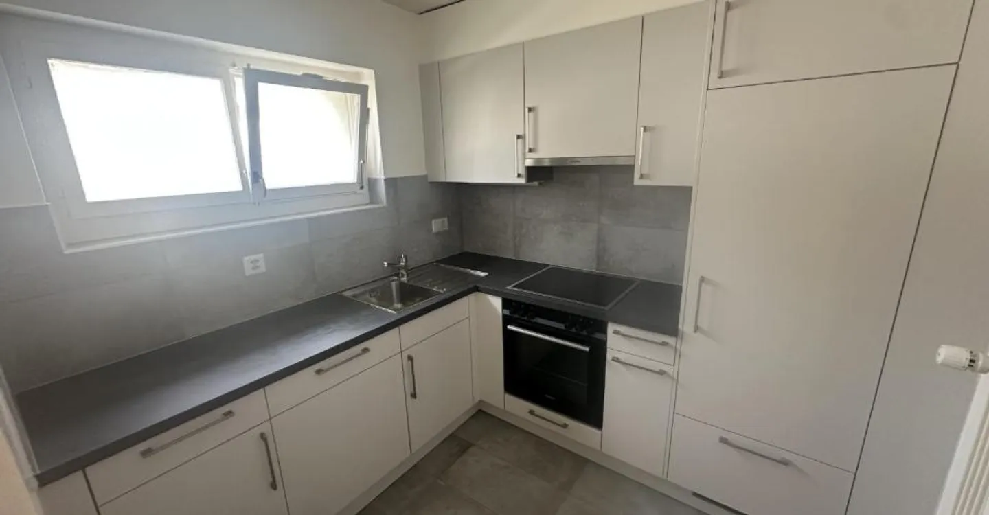 01273 - 3-room apartment - Tourelles 8 - La Chaux-de-Fonds - Photo 1 of 6