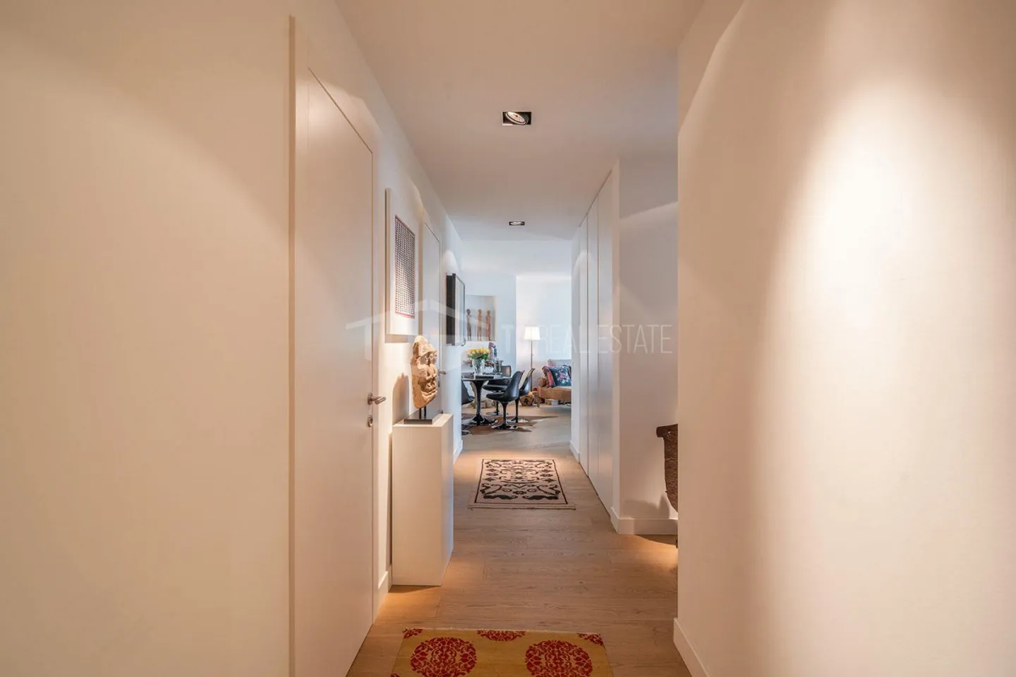 Elegant contemporary architecture with lake view in Castagnola. 3.5 rooms - Photo 11 of 13