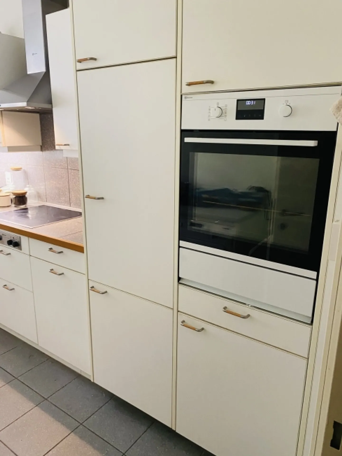 APPARTEMENT 2 PIÈCES À BASEL - WETTSTEIN, MEUBLÉ, TEMPORAIRE - Photo 5 sur 7