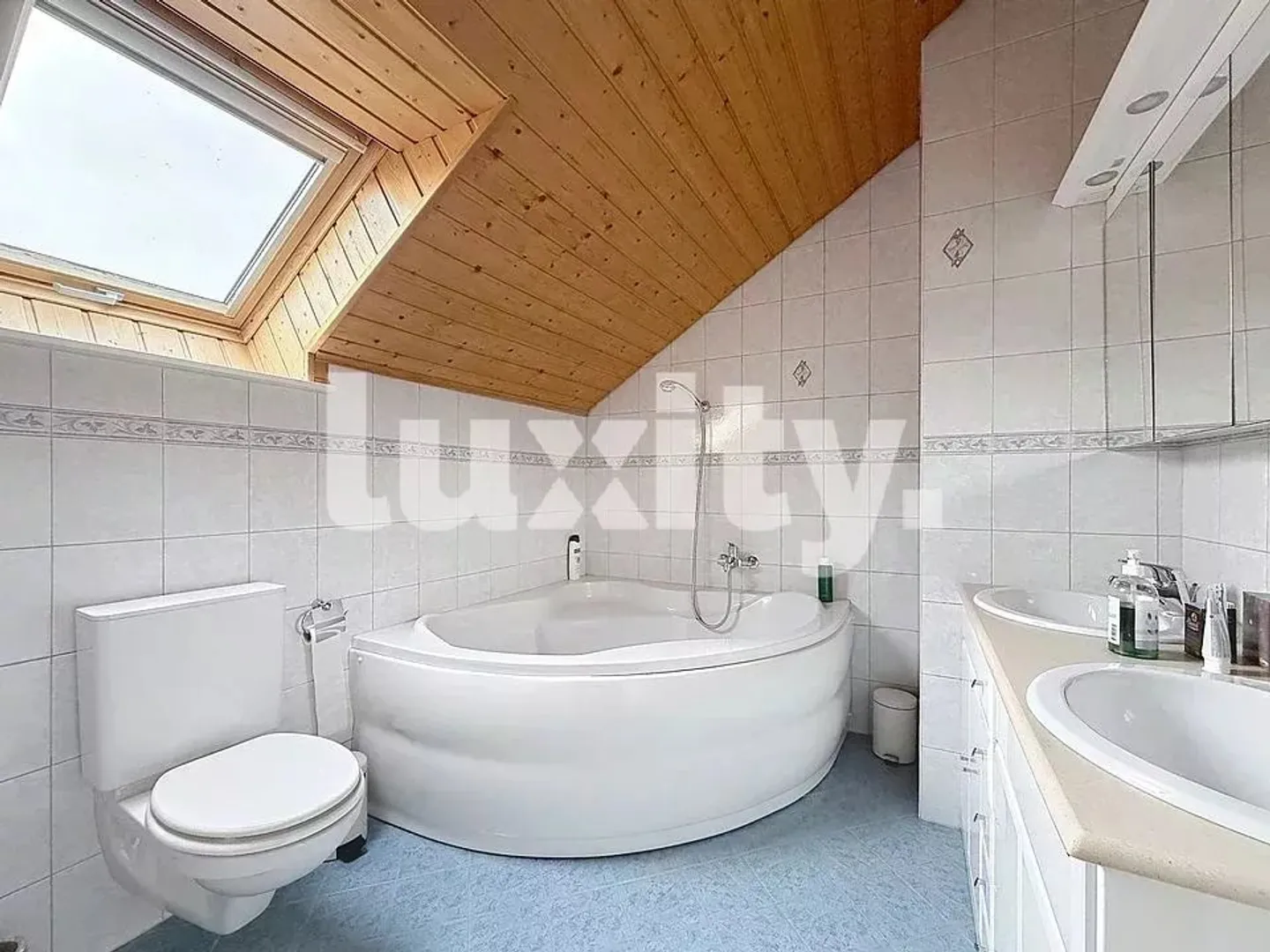 Family House for Rent in Dully ? Available from April 1st - Photo 7 sur 7