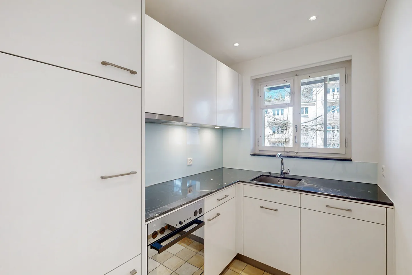 Votre nouvelle oasis de bien-être avec une vue imprenable ! - Photo 6 sur 11